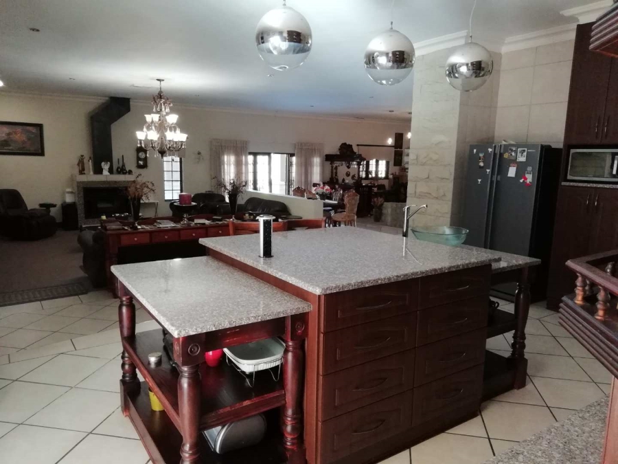 5 Bedroom Property for Sale in Keidebees Northern Cape